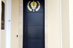 Porta social em alumínio