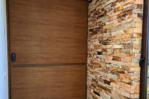 Porta social em alumínio