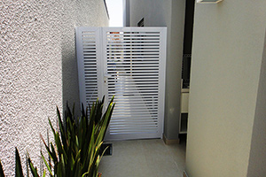 Portões em alumínio